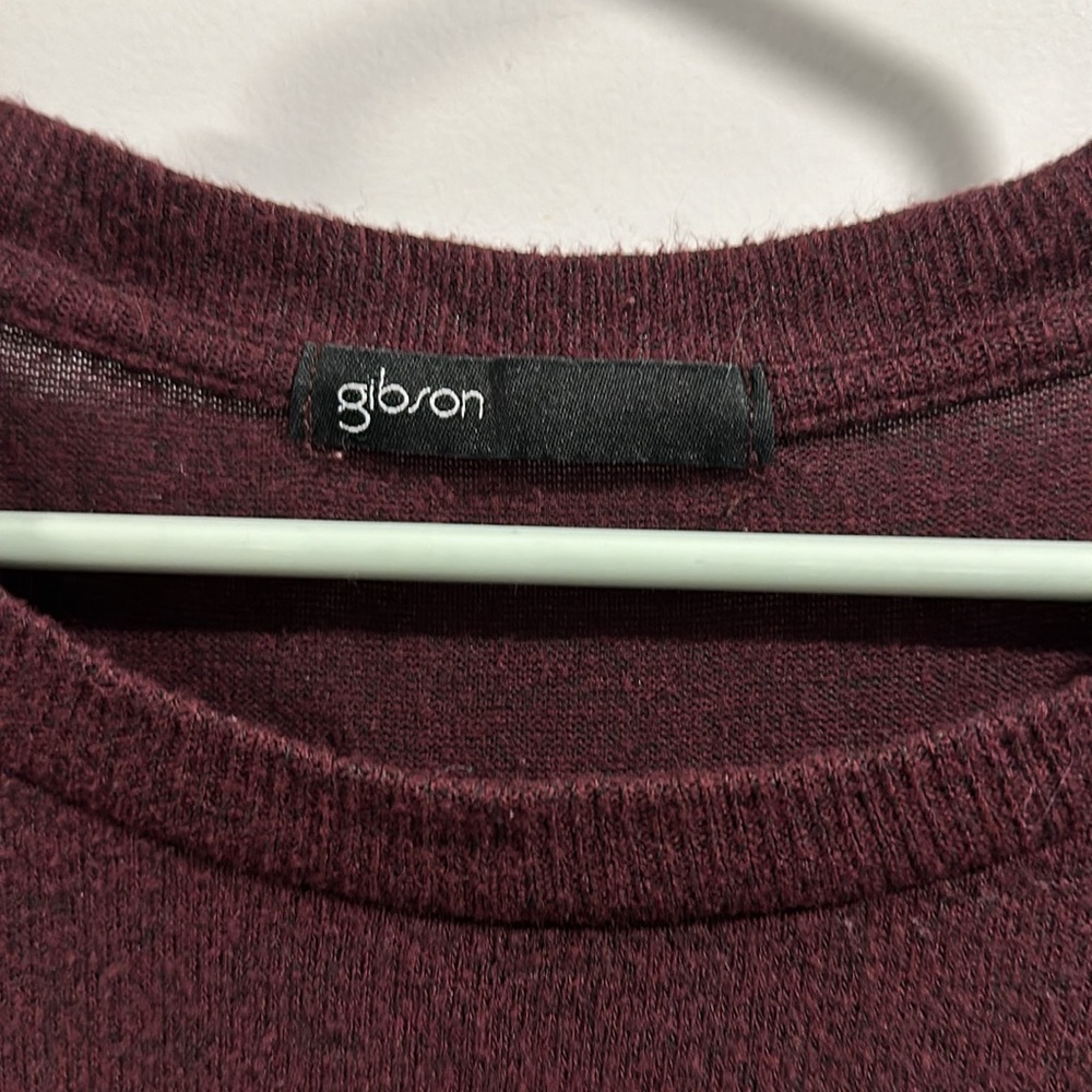 Gibson Maroon Sweater Size Medium - Picture 2 of 5
